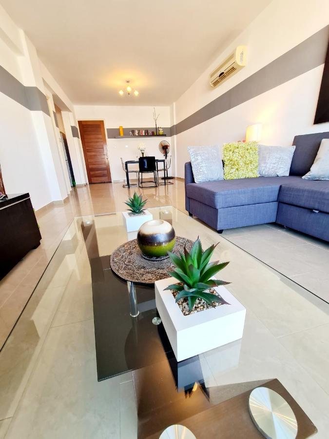Stunning Apartment C106 With Balcony Looking Over Pool Peja Zewnętrze zdjęcie
